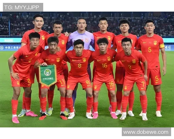 《在绿茵场上定制属于你的足球传奇，从小小梦想到顶级球星的蜕变之路》