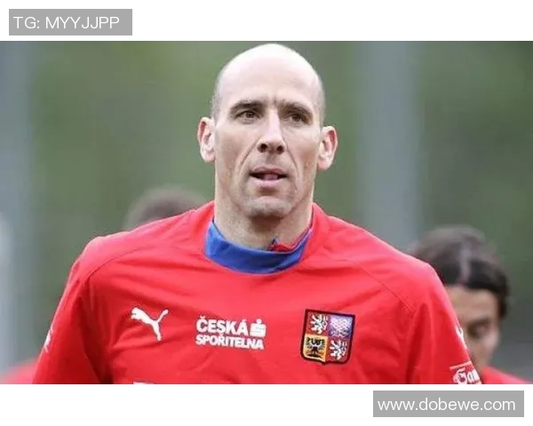 2米身高足球球星的巅峰之路与赛场统治力全景解析