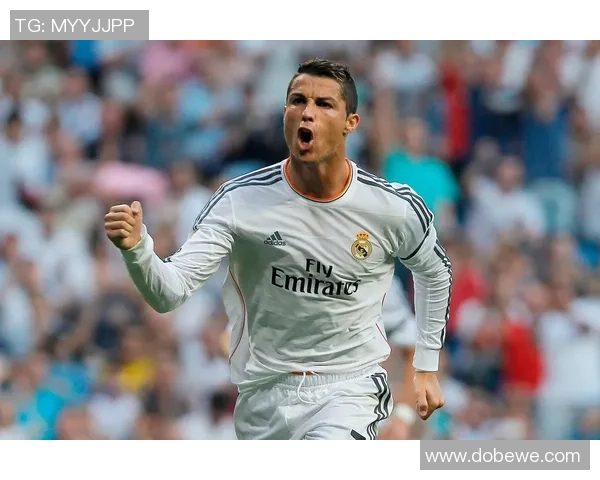 哈哈哈哈哈足球球星的传奇之路：从草根到世界巅峰的成长历程与辉煌时刻