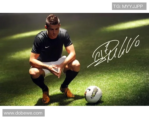 超高颜值球星帅哥高清壁纸大集合展现足球激情与魅力风采 超高颜值球星帅哥高清壁纸大集合展现足球激情与魅力风采